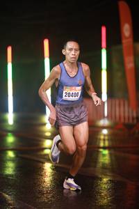 BIB: 20400
                            <button type="button" onclick="openModal(16505702)" class="btn btn-primary btn-sm float-right btn-popup" data-toggle="modal" data-target=".modal-high-quality">
                        <i class="fas fa-shopping-cart"></i> Add to Cart
                    </button>
                                            <button type="button" onclick="isThisMe(16505702, true)" class="btn btn-success btn-sm float-right btn-popup btn-isme hidden" data-toggle="tooltip" data-placement="bottom" title="นี่คือรูปของคุณใช่ไหม คลิกที่นี่เพื่อเอาเข้าอัลบั้ม">
                        <i class="fas fa-plus"></i> Add to album
                    </button>
                    <button type="button" onclick="isThisMe(16505702, false)" class="btn btn-warning btn-sm float-right btn-popup btn-isnotme hidden">
                        <i class="fas fa-ban"></i> Remove from album
                    </button>