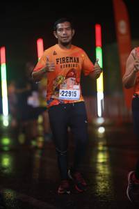 BIB: 22915
                            <button type="button" onclick="openModal(16525575)" class="btn btn-primary btn-sm float-right btn-popup" data-toggle="modal" data-target=".modal-high-quality">
                        <i class="fas fa-shopping-cart"></i> Add to Cart
                    </button>
                                            <button type="button" onclick="isThisMe(16525575, true)" class="btn btn-success btn-sm float-right btn-popup btn-isme hidden" data-toggle="tooltip" data-placement="bottom" title="นี่คือรูปของคุณใช่ไหม คลิกที่นี่เพื่อเอาเข้าอัลบั้ม">
                        <i class="fas fa-plus"></i> Add to album
                    </button>
                    <button type="button" onclick="isThisMe(16525575, false)" class="btn btn-warning btn-sm float-right btn-popup btn-isnotme hidden">
                        <i class="fas fa-ban"></i> Remove from album
                    </button>