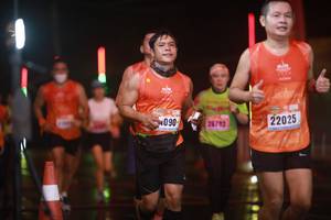 BIB: 090, 26792, 22025
                            <button type="button" onclick="openModal(16505426)" class="btn btn-primary btn-sm float-right btn-popup" data-toggle="modal" data-target=".modal-high-quality">
                        <i class="fas fa-shopping-cart"></i> Add to Cart
                    </button>
                                            <button type="button" onclick="isThisMe(16505426, true)" class="btn btn-success btn-sm float-right btn-popup btn-isme hidden" data-toggle="tooltip" data-placement="bottom" title="นี่คือรูปของคุณใช่ไหม คลิกที่นี่เพื่อเอาเข้าอัลบั้ม">
                        <i class="fas fa-plus"></i> Add to album
                    </button>
                    <button type="button" onclick="isThisMe(16505426, false)" class="btn btn-warning btn-sm float-right btn-popup btn-isnotme hidden">
                        <i class="fas fa-ban"></i> Remove from album
                    </button>