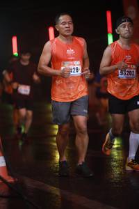 BIB: 428, 95202
                            <button type="button" onclick="openModal(16524906)" class="btn btn-primary btn-sm float-right btn-popup" data-toggle="modal" data-target=".modal-high-quality">
                        <i class="fas fa-shopping-cart"></i> Add to Cart
                    </button>
                                            <button type="button" onclick="isThisMe(16524906, true)" class="btn btn-success btn-sm float-right btn-popup btn-isme hidden" data-toggle="tooltip" data-placement="bottom" title="นี่คือรูปของคุณใช่ไหม คลิกที่นี่เพื่อเอาเข้าอัลบั้ม">
                        <i class="fas fa-plus"></i> Add to album
                    </button>
                    <button type="button" onclick="isThisMe(16524906, false)" class="btn btn-warning btn-sm float-right btn-popup btn-isnotme hidden">
                        <i class="fas fa-ban"></i> Remove from album
                    </button>