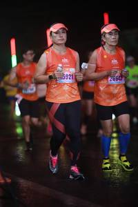 BIB: 921, 26643
                            <button type="button" onclick="openModal(16516997)" class="btn btn-primary btn-sm float-right btn-popup" data-toggle="modal" data-target=".modal-high-quality">
                        <i class="fas fa-shopping-cart"></i> Add to Cart
                    </button>
                                            <button type="button" onclick="isThisMe(16516997, true)" class="btn btn-success btn-sm float-right btn-popup btn-isme hidden" data-toggle="tooltip" data-placement="bottom" title="นี่คือรูปของคุณใช่ไหม คลิกที่นี่เพื่อเอาเข้าอัลบั้ม">
                        <i class="fas fa-plus"></i> Add to album
                    </button>
                    <button type="button" onclick="isThisMe(16516997, false)" class="btn btn-warning btn-sm float-right btn-popup btn-isnotme hidden">
                        <i class="fas fa-ban"></i> Remove from album
                    </button>