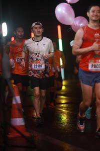 BIB: 237, 23101
                            <button type="button" onclick="openModal(16529668)" class="btn btn-primary btn-sm float-right btn-popup" data-toggle="modal" data-target=".modal-high-quality">
                        <i class="fas fa-shopping-cart"></i> Add to Cart
                    </button>
                                            <button type="button" onclick="isThisMe(16529668, true)" class="btn btn-success btn-sm float-right btn-popup btn-isme hidden" data-toggle="tooltip" data-placement="bottom" title="นี่คือรูปของคุณใช่ไหม คลิกที่นี่เพื่อเอาเข้าอัลบั้ม">
                        <i class="fas fa-plus"></i> Add to album
                    </button>
                    <button type="button" onclick="isThisMe(16529668, false)" class="btn btn-warning btn-sm float-right btn-popup btn-isnotme hidden">
                        <i class="fas fa-ban"></i> Remove from album
                    </button>