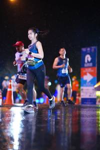 BIB: 032, 43016
                            <button type="button" onclick="openModal(17012896)" class="btn btn-primary btn-sm float-right btn-popup" data-toggle="modal" data-target=".modal-high-quality">
                        <i class="fas fa-shopping-cart"></i> Add to Cart
                    </button>
                                            <button type="button" onclick="isThisMe(17012896, true)" class="btn btn-success btn-sm float-right btn-popup btn-isme hidden" data-toggle="tooltip" data-placement="bottom" title="นี่คือรูปของคุณใช่ไหม คลิกที่นี่เพื่อเอาเข้าอัลบั้ม">
                        <i class="fas fa-plus"></i> Add to album
                    </button>
                    <button type="button" onclick="isThisMe(17012896, false)" class="btn btn-warning btn-sm float-right btn-popup btn-isnotme hidden">
                        <i class="fas fa-ban"></i> Remove from album
                    </button>