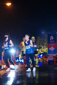 BIB: 43214, 416
                            <button type="button" onclick="openModal(17098296)" class="btn btn-primary btn-sm float-right btn-popup" data-toggle="modal" data-target=".modal-high-quality">
                        <i class="fas fa-shopping-cart"></i> Add to Cart
                    </button>
                                            <button type="button" onclick="isThisMe(17098296, true)" class="btn btn-success btn-sm float-right btn-popup btn-isme hidden" data-toggle="tooltip" data-placement="bottom" title="นี่คือรูปของคุณใช่ไหม คลิกที่นี่เพื่อเอาเข้าอัลบั้ม">
                        <i class="fas fa-plus"></i> Add to album
                    </button>
                    <button type="button" onclick="isThisMe(17098296, false)" class="btn btn-warning btn-sm float-right btn-popup btn-isnotme hidden">
                        <i class="fas fa-ban"></i> Remove from album
                    </button>