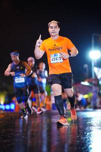 BIB: 4242, 0421
                            <button type="button" onclick="openModal(16891596)" class="btn btn-primary btn-sm float-right btn-popup" data-toggle="modal" data-target=".modal-high-quality">
                        <i class="fas fa-shopping-cart"></i> Add to Cart
                    </button>
                                            <button type="button" onclick="isThisMe(16891596, true)" class="btn btn-success btn-sm float-right btn-popup btn-isme hidden" data-toggle="tooltip" data-placement="bottom" title="นี่คือรูปของคุณใช่ไหม คลิกที่นี่เพื่อเอาเข้าอัลบั้ม">
                        <i class="fas fa-plus"></i> Add to album
                    </button>
                    <button type="button" onclick="isThisMe(16891596, false)" class="btn btn-warning btn-sm float-right btn-popup btn-isnotme hidden">
                        <i class="fas fa-ban"></i> Remove from album
                    </button>