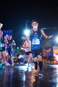 BIB: 4073
                            <button type="button" onclick="openModal(16734584)" class="btn btn-primary btn-sm float-right btn-popup" data-toggle="modal" data-target=".modal-high-quality">
                        <i class="fas fa-shopping-cart"></i> Add to Cart
                    </button>
                                            <button type="button" onclick="isThisMe(16734584, true)" class="btn btn-success btn-sm float-right btn-popup btn-isme hidden" data-toggle="tooltip" data-placement="bottom" title="นี่คือรูปของคุณใช่ไหม คลิกที่นี่เพื่อเอาเข้าอัลบั้ม">
                        <i class="fas fa-plus"></i> Add to album
                    </button>
                    <button type="button" onclick="isThisMe(16734584, false)" class="btn btn-warning btn-sm float-right btn-popup btn-isnotme hidden">
                        <i class="fas fa-ban"></i> Remove from album
                    </button>