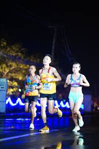 BIB: 44744, 41249, 406
                            <button type="button" onclick="openModal(17110229)" class="btn btn-primary btn-sm float-right btn-popup" data-toggle="modal" data-target=".modal-high-quality">
                        <i class="fas fa-shopping-cart"></i> Add to Cart
                    </button>
                                            <button type="button" onclick="isThisMe(17110229, true)" class="btn btn-success btn-sm float-right btn-popup btn-isme hidden" data-toggle="tooltip" data-placement="bottom" title="นี่คือรูปของคุณใช่ไหม คลิกที่นี่เพื่อเอาเข้าอัลบั้ม">
                        <i class="fas fa-plus"></i> Add to album
                    </button>
                    <button type="button" onclick="isThisMe(17110229, false)" class="btn btn-warning btn-sm float-right btn-popup btn-isnotme hidden">
                        <i class="fas fa-ban"></i> Remove from album
                    </button>