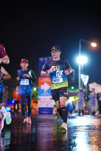 BIB: 413, 4032
                            <button type="button" onclick="openModal(16906483)" class="btn btn-primary btn-sm float-right btn-popup" data-toggle="modal" data-target=".modal-high-quality">
                        <i class="fas fa-shopping-cart"></i> Add to Cart
                    </button>
                                            <button type="button" onclick="isThisMe(16906483, true)" class="btn btn-success btn-sm float-right btn-popup btn-isme hidden" data-toggle="tooltip" data-placement="bottom" title="นี่คือรูปของคุณใช่ไหม คลิกที่นี่เพื่อเอาเข้าอัลบั้ม">
                        <i class="fas fa-plus"></i> Add to album
                    </button>
                    <button type="button" onclick="isThisMe(16906483, false)" class="btn btn-warning btn-sm float-right btn-popup btn-isnotme hidden">
                        <i class="fas fa-ban"></i> Remove from album
                    </button>