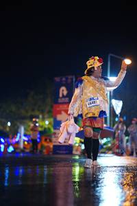 BIB: 66402
                            <button type="button" onclick="openModal(17077289)" class="btn btn-primary btn-sm float-right btn-popup" data-toggle="modal" data-target=".modal-high-quality">
                        <i class="fas fa-shopping-cart"></i> Add to Cart
                    </button>
                                            <button type="button" onclick="isThisMe(17077289, true)" class="btn btn-success btn-sm float-right btn-popup btn-isme hidden" data-toggle="tooltip" data-placement="bottom" title="นี่คือรูปของคุณใช่ไหม คลิกที่นี่เพื่อเอาเข้าอัลบั้ม">
                        <i class="fas fa-plus"></i> Add to album
                    </button>
                    <button type="button" onclick="isThisMe(17077289, false)" class="btn btn-warning btn-sm float-right btn-popup btn-isnotme hidden">
                        <i class="fas fa-ban"></i> Remove from album
                    </button>