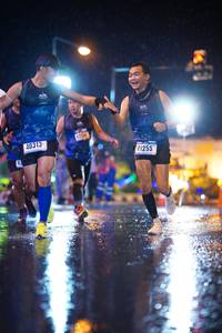 BIB: 40313, 41255
                            <button type="button" onclick="openModal(16809242)" class="btn btn-primary btn-sm float-right btn-popup" data-toggle="modal" data-target=".modal-high-quality">
                        <i class="fas fa-shopping-cart"></i> Add to Cart
                    </button>
                                            <button type="button" onclick="isThisMe(16809242, true)" class="btn btn-success btn-sm float-right btn-popup btn-isme hidden" data-toggle="tooltip" data-placement="bottom" title="นี่คือรูปของคุณใช่ไหม คลิกที่นี่เพื่อเอาเข้าอัลบั้ม">
                        <i class="fas fa-plus"></i> Add to album
                    </button>
                    <button type="button" onclick="isThisMe(16809242, false)" class="btn btn-warning btn-sm float-right btn-popup btn-isnotme hidden">
                        <i class="fas fa-ban"></i> Remove from album
                    </button>