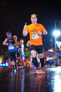 BIB: 424, 40421
                            <button type="button" onclick="openModal(16891504)" class="btn btn-primary btn-sm float-right btn-popup" data-toggle="modal" data-target=".modal-high-quality">
                        <i class="fas fa-shopping-cart"></i> Add to Cart
                    </button>
                                            <button type="button" onclick="isThisMe(16891504, true)" class="btn btn-success btn-sm float-right btn-popup btn-isme hidden" data-toggle="tooltip" data-placement="bottom" title="นี่คือรูปของคุณใช่ไหม คลิกที่นี่เพื่อเอาเข้าอัลบั้ม">
                        <i class="fas fa-plus"></i> Add to album
                    </button>
                    <button type="button" onclick="isThisMe(16891504, false)" class="btn btn-warning btn-sm float-right btn-popup btn-isnotme hidden">
                        <i class="fas fa-ban"></i> Remove from album
                    </button>