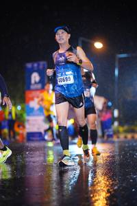 BIB: 40699
                            <button type="button" onclick="openModal(16823511)" class="btn btn-primary btn-sm float-right btn-popup" data-toggle="modal" data-target=".modal-high-quality">
                        <i class="fas fa-shopping-cart"></i> Add to Cart
                    </button>
                                            <button type="button" onclick="isThisMe(16823511, true)" class="btn btn-success btn-sm float-right btn-popup btn-isme hidden" data-toggle="tooltip" data-placement="bottom" title="นี่คือรูปของคุณใช่ไหม คลิกที่นี่เพื่อเอาเข้าอัลบั้ม">
                        <i class="fas fa-plus"></i> Add to album
                    </button>
                    <button type="button" onclick="isThisMe(16823511, false)" class="btn btn-warning btn-sm float-right btn-popup btn-isnotme hidden">
                        <i class="fas fa-ban"></i> Remove from album
                    </button>