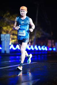 BIB: 40509
                            <button type="button" onclick="openModal(16812692)" class="btn btn-primary btn-sm float-right btn-popup" data-toggle="modal" data-target=".modal-high-quality">
                        <i class="fas fa-shopping-cart"></i> Add to Cart
                    </button>
                                            <button type="button" onclick="isThisMe(16812692, true)" class="btn btn-success btn-sm float-right btn-popup btn-isme hidden" data-toggle="tooltip" data-placement="bottom" title="นี่คือรูปของคุณใช่ไหม คลิกที่นี่เพื่อเอาเข้าอัลบั้ม">
                        <i class="fas fa-plus"></i> Add to album
                    </button>
                    <button type="button" onclick="isThisMe(16812692, false)" class="btn btn-warning btn-sm float-right btn-popup btn-isnotme hidden">
                        <i class="fas fa-ban"></i> Remove from album
                    </button>