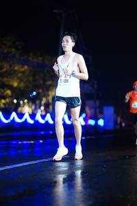 BIB: 131
                            <button type="button" onclick="openModal(16755768)" class="btn btn-primary btn-sm float-right btn-popup" data-toggle="modal" data-target=".modal-high-quality">
                        <i class="fas fa-shopping-cart"></i> Add to Cart
                    </button>
                                            <button type="button" onclick="isThisMe(16755768, true)" class="btn btn-success btn-sm float-right btn-popup btn-isme hidden" data-toggle="tooltip" data-placement="bottom" title="นี่คือรูปของคุณใช่ไหม คลิกที่นี่เพื่อเอาเข้าอัลบั้ม">
                        <i class="fas fa-plus"></i> Add to album
                    </button>
                    <button type="button" onclick="isThisMe(16755768, false)" class="btn btn-warning btn-sm float-right btn-popup btn-isnotme hidden">
                        <i class="fas fa-ban"></i> Remove from album
                    </button>