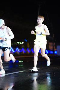 BIB: 586
                            <button type="button" onclick="openModal(16700866)" class="btn btn-primary btn-sm float-right btn-popup" data-toggle="modal" data-target=".modal-high-quality">
                        <i class="fas fa-shopping-cart"></i> Add to Cart
                    </button>
                                            <button type="button" onclick="isThisMe(16700866, true)" class="btn btn-success btn-sm float-right btn-popup btn-isme hidden" data-toggle="tooltip" data-placement="bottom" title="นี่คือรูปของคุณใช่ไหม คลิกที่นี่เพื่อเอาเข้าอัลบั้ม">
                        <i class="fas fa-plus"></i> Add to album
                    </button>
                    <button type="button" onclick="isThisMe(16700866, false)" class="btn btn-warning btn-sm float-right btn-popup btn-isnotme hidden">
                        <i class="fas fa-ban"></i> Remove from album
                    </button>