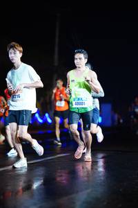 BIB: 4216, 40001
                            <button type="button" onclick="openModal(16965397)" class="btn btn-primary btn-sm float-right btn-popup" data-toggle="modal" data-target=".modal-high-quality">
                        <i class="fas fa-shopping-cart"></i> Add to Cart
                    </button>
                                            <button type="button" onclick="isThisMe(16965397, true)" class="btn btn-success btn-sm float-right btn-popup btn-isme hidden" data-toggle="tooltip" data-placement="bottom" title="นี่คือรูปของคุณใช่ไหม คลิกที่นี่เพื่อเอาเข้าอัลบั้ม">
                        <i class="fas fa-plus"></i> Add to album
                    </button>
                    <button type="button" onclick="isThisMe(16965397, false)" class="btn btn-warning btn-sm float-right btn-popup btn-isnotme hidden">
                        <i class="fas fa-ban"></i> Remove from album
                    </button>