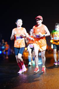 BIB: 685, 25298
                            <button type="button" onclick="openModal(17139910)" class="btn btn-primary btn-sm float-right btn-popup" data-toggle="modal" data-target=".modal-high-quality">
                        <i class="fas fa-shopping-cart"></i> Add to Cart
                    </button>
                                            <button type="button" onclick="isThisMe(17139910, true)" class="btn btn-success btn-sm float-right btn-popup btn-isme hidden" data-toggle="tooltip" data-placement="bottom" title="นี่คือรูปของคุณใช่ไหม คลิกที่นี่เพื่อเอาเข้าอัลบั้ม">
                        <i class="fas fa-plus"></i> Add to album
                    </button>
                    <button type="button" onclick="isThisMe(17139910, false)" class="btn btn-warning btn-sm float-right btn-popup btn-isnotme hidden">
                        <i class="fas fa-ban"></i> Remove from album
                    </button>