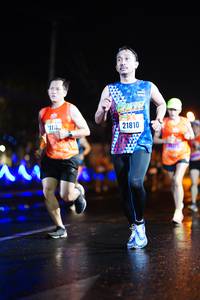 BIB: 112, 21810
                            <button type="button" onclick="openModal(17015327)" class="btn btn-primary btn-sm float-right btn-popup" data-toggle="modal" data-target=".modal-high-quality">
                        <i class="fas fa-shopping-cart"></i> Add to Cart
                    </button>
                                            <button type="button" onclick="isThisMe(17015327, true)" class="btn btn-success btn-sm float-right btn-popup btn-isme hidden" data-toggle="tooltip" data-placement="bottom" title="นี่คือรูปของคุณใช่ไหม คลิกที่นี่เพื่อเอาเข้าอัลบั้ม">
                        <i class="fas fa-plus"></i> Add to album
                    </button>
                    <button type="button" onclick="isThisMe(17015327, false)" class="btn btn-warning btn-sm float-right btn-popup btn-isnotme hidden">
                        <i class="fas fa-ban"></i> Remove from album
                    </button>