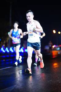 BIB: 21266
                            <button type="button" onclick="openModal(16942945)" class="btn btn-primary btn-sm float-right btn-popup" data-toggle="modal" data-target=".modal-high-quality">
                        <i class="fas fa-shopping-cart"></i> Add to Cart
                    </button>
                                            <button type="button" onclick="isThisMe(16942945, true)" class="btn btn-success btn-sm float-right btn-popup btn-isme hidden" data-toggle="tooltip" data-placement="bottom" title="นี่คือรูปของคุณใช่ไหม คลิกที่นี่เพื่อเอาเข้าอัลบั้ม">
                        <i class="fas fa-plus"></i> Add to album
                    </button>
                    <button type="button" onclick="isThisMe(16942945, false)" class="btn btn-warning btn-sm float-right btn-popup btn-isnotme hidden">
                        <i class="fas fa-ban"></i> Remove from album
                    </button>