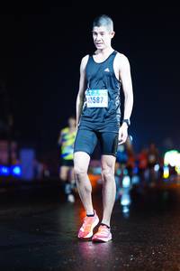 BIB: 40587
                            <button type="button" onclick="openModal(16804101)" class="btn btn-primary btn-sm float-right btn-popup" data-toggle="modal" data-target=".modal-high-quality">
                        <i class="fas fa-shopping-cart"></i> Add to Cart
                    </button>
                                            <button type="button" onclick="isThisMe(16804101, true)" class="btn btn-success btn-sm float-right btn-popup btn-isme hidden" data-toggle="tooltip" data-placement="bottom" title="นี่คือรูปของคุณใช่ไหม คลิกที่นี่เพื่อเอาเข้าอัลบั้ม">
                        <i class="fas fa-plus"></i> Add to album
                    </button>
                    <button type="button" onclick="isThisMe(16804101, false)" class="btn btn-warning btn-sm float-right btn-popup btn-isnotme hidden">
                        <i class="fas fa-ban"></i> Remove from album
                    </button>