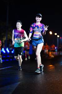BIB: 25517, 22575
                            <button type="button" onclick="openModal(16923675)" class="btn btn-primary btn-sm float-right btn-popup" data-toggle="modal" data-target=".modal-high-quality">
                        <i class="fas fa-shopping-cart"></i> Add to Cart
                    </button>
                                            <button type="button" onclick="isThisMe(16923675, true)" class="btn btn-success btn-sm float-right btn-popup btn-isme hidden" data-toggle="tooltip" data-placement="bottom" title="นี่คือรูปของคุณใช่ไหม คลิกที่นี่เพื่อเอาเข้าอัลบั้ม">
                        <i class="fas fa-plus"></i> Add to album
                    </button>
                    <button type="button" onclick="isThisMe(16923675, false)" class="btn btn-warning btn-sm float-right btn-popup btn-isnotme hidden">
                        <i class="fas fa-ban"></i> Remove from album
                    </button>
