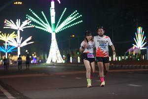 BIB: 40336, 4434
                            <button type="button" onclick="openModal(17575926)" class="btn btn-primary btn-sm float-right btn-popup" data-toggle="modal" data-target=".modal-high-quality">
                        <i class="fas fa-shopping-cart"></i> Add to Cart
                    </button>
                                            <button type="button" onclick="isThisMe(17575926, true)" class="btn btn-success btn-sm float-right btn-popup btn-isme hidden" data-toggle="tooltip" data-placement="bottom" title="นี่คือรูปของคุณใช่ไหม คลิกที่นี่เพื่อเอาเข้าอัลบั้ม">
                        <i class="fas fa-plus"></i> Add to album
                    </button>
                    <button type="button" onclick="isThisMe(17575926, false)" class="btn btn-warning btn-sm float-right btn-popup btn-isnotme hidden">
                        <i class="fas fa-ban"></i> Remove from album
                    </button>
