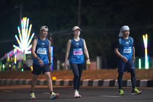 BIB: 4054, 41054, 44513
                            <button type="button" onclick="openModal(17573411)" class="btn btn-primary btn-sm float-right btn-popup" data-toggle="modal" data-target=".modal-high-quality">
                        <i class="fas fa-shopping-cart"></i> Add to Cart
                    </button>
                                            <button type="button" onclick="isThisMe(17573411, true)" class="btn btn-success btn-sm float-right btn-popup btn-isme hidden" data-toggle="tooltip" data-placement="bottom" title="นี่คือรูปของคุณใช่ไหม คลิกที่นี่เพื่อเอาเข้าอัลบั้ม">
                        <i class="fas fa-plus"></i> Add to album
                    </button>
                    <button type="button" onclick="isThisMe(17573411, false)" class="btn btn-warning btn-sm float-right btn-popup btn-isnotme hidden">
                        <i class="fas fa-ban"></i> Remove from album
                    </button>