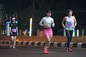 BIB: 44336, 447
                            <button type="button" onclick="openModal(17574822)" class="btn btn-primary btn-sm float-right btn-popup" data-toggle="modal" data-target=".modal-high-quality">
                        <i class="fas fa-shopping-cart"></i> Add to Cart
                    </button>
                                            <button type="button" onclick="isThisMe(17574822, true)" class="btn btn-success btn-sm float-right btn-popup btn-isme hidden" data-toggle="tooltip" data-placement="bottom" title="นี่คือรูปของคุณใช่ไหม คลิกที่นี่เพื่อเอาเข้าอัลบั้ม">
                        <i class="fas fa-plus"></i> Add to album
                    </button>
                    <button type="button" onclick="isThisMe(17574822, false)" class="btn btn-warning btn-sm float-right btn-popup btn-isnotme hidden">
                        <i class="fas fa-ban"></i> Remove from album
                    </button>