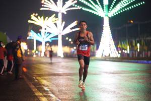 BIB: 41012
                            <button type="button" onclick="openModal(17152544)" class="btn btn-primary btn-sm float-right btn-popup" data-toggle="modal" data-target=".modal-high-quality">
                        <i class="fas fa-shopping-cart"></i> Add to Cart
                    </button>
                                            <button type="button" onclick="isThisMe(17152544, true)" class="btn btn-success btn-sm float-right btn-popup btn-isme hidden" data-toggle="tooltip" data-placement="bottom" title="นี่คือรูปของคุณใช่ไหม คลิกที่นี่เพื่อเอาเข้าอัลบั้ม">
                        <i class="fas fa-plus"></i> Add to album
                    </button>
                    <button type="button" onclick="isThisMe(17152544, false)" class="btn btn-warning btn-sm float-right btn-popup btn-isnotme hidden">
                        <i class="fas fa-ban"></i> Remove from album
                    </button>