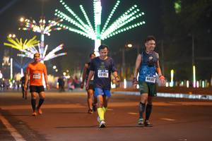 BIB: 40185, 40352
                            <button type="button" onclick="openModal(17564310)" class="btn btn-primary btn-sm float-right btn-popup" data-toggle="modal" data-target=".modal-high-quality">
                        <i class="fas fa-shopping-cart"></i> Add to Cart
                    </button>
                                            <button type="button" onclick="isThisMe(17564310, true)" class="btn btn-success btn-sm float-right btn-popup btn-isme hidden" data-toggle="tooltip" data-placement="bottom" title="นี่คือรูปของคุณใช่ไหม คลิกที่นี่เพื่อเอาเข้าอัลบั้ม">
                        <i class="fas fa-plus"></i> Add to album
                    </button>
                    <button type="button" onclick="isThisMe(17564310, false)" class="btn btn-warning btn-sm float-right btn-popup btn-isnotme hidden">
                        <i class="fas fa-ban"></i> Remove from album
                    </button>