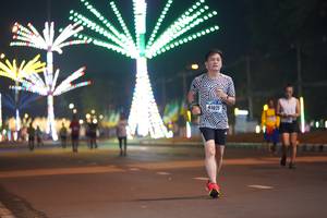BIB: 41025
                            <button type="button" onclick="openModal(17568900)" class="btn btn-primary btn-sm float-right btn-popup" data-toggle="modal" data-target=".modal-high-quality">
                        <i class="fas fa-shopping-cart"></i> Add to Cart
                    </button>
                                            <button type="button" onclick="isThisMe(17568900, true)" class="btn btn-success btn-sm float-right btn-popup btn-isme hidden" data-toggle="tooltip" data-placement="bottom" title="นี่คือรูปของคุณใช่ไหม คลิกที่นี่เพื่อเอาเข้าอัลบั้ม">
                        <i class="fas fa-plus"></i> Add to album
                    </button>
                    <button type="button" onclick="isThisMe(17568900, false)" class="btn btn-warning btn-sm float-right btn-popup btn-isnotme hidden">
                        <i class="fas fa-ban"></i> Remove from album
                    </button>