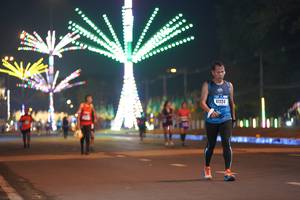 BIB: 41124
                            <button type="button" onclick="openModal(17565832)" class="btn btn-primary btn-sm float-right btn-popup" data-toggle="modal" data-target=".modal-high-quality">
                        <i class="fas fa-shopping-cart"></i> Add to Cart
                    </button>
                                            <button type="button" onclick="isThisMe(17565832, true)" class="btn btn-success btn-sm float-right btn-popup btn-isme hidden" data-toggle="tooltip" data-placement="bottom" title="นี่คือรูปของคุณใช่ไหม คลิกที่นี่เพื่อเอาเข้าอัลบั้ม">
                        <i class="fas fa-plus"></i> Add to album
                    </button>
                    <button type="button" onclick="isThisMe(17565832, false)" class="btn btn-warning btn-sm float-right btn-popup btn-isnotme hidden">
                        <i class="fas fa-ban"></i> Remove from album
                    </button>