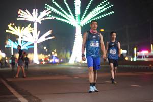 BIB: 42602
                            <button type="button" onclick="openModal(17580242)" class="btn btn-primary btn-sm float-right btn-popup" data-toggle="modal" data-target=".modal-high-quality">
                        <i class="fas fa-shopping-cart"></i> Add to Cart
                    </button>
                                            <button type="button" onclick="isThisMe(17580242, true)" class="btn btn-success btn-sm float-right btn-popup btn-isme hidden" data-toggle="tooltip" data-placement="bottom" title="นี่คือรูปของคุณใช่ไหม คลิกที่นี่เพื่อเอาเข้าอัลบั้ม">
                        <i class="fas fa-plus"></i> Add to album
                    </button>
                    <button type="button" onclick="isThisMe(17580242, false)" class="btn btn-warning btn-sm float-right btn-popup btn-isnotme hidden">
                        <i class="fas fa-ban"></i> Remove from album
                    </button>