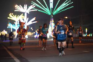 BIB: 40547
                            <button type="button" onclick="openModal(17577648)" class="btn btn-primary btn-sm float-right btn-popup" data-toggle="modal" data-target=".modal-high-quality">
                        <i class="fas fa-shopping-cart"></i> Add to Cart
                    </button>
                                            <button type="button" onclick="isThisMe(17577648, true)" class="btn btn-success btn-sm float-right btn-popup btn-isme hidden" data-toggle="tooltip" data-placement="bottom" title="นี่คือรูปของคุณใช่ไหม คลิกที่นี่เพื่อเอาเข้าอัลบั้ม">
                        <i class="fas fa-plus"></i> Add to album
                    </button>
                    <button type="button" onclick="isThisMe(17577648, false)" class="btn btn-warning btn-sm float-right btn-popup btn-isnotme hidden">
                        <i class="fas fa-ban"></i> Remove from album
                    </button>