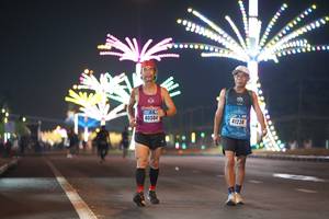 BIB: 40584, 41238
                            <button type="button" onclick="openModal(17581780)" class="btn btn-primary btn-sm float-right btn-popup" data-toggle="modal" data-target=".modal-high-quality">
                        <i class="fas fa-shopping-cart"></i> Add to Cart
                    </button>
                                            <button type="button" onclick="isThisMe(17581780, true)" class="btn btn-success btn-sm float-right btn-popup btn-isme hidden" data-toggle="tooltip" data-placement="bottom" title="นี่คือรูปของคุณใช่ไหม คลิกที่นี่เพื่อเอาเข้าอัลบั้ม">
                        <i class="fas fa-plus"></i> Add to album
                    </button>
                    <button type="button" onclick="isThisMe(17581780, false)" class="btn btn-warning btn-sm float-right btn-popup btn-isnotme hidden">
                        <i class="fas fa-ban"></i> Remove from album
                    </button>