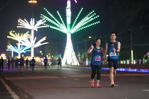 BIB: 41184, 44542
                            <button type="button" onclick="openModal(17566662)" class="btn btn-primary btn-sm float-right btn-popup" data-toggle="modal" data-target=".modal-high-quality">
                        <i class="fas fa-shopping-cart"></i> Add to Cart
                    </button>
                                            <button type="button" onclick="isThisMe(17566662, true)" class="btn btn-success btn-sm float-right btn-popup btn-isme hidden" data-toggle="tooltip" data-placement="bottom" title="นี่คือรูปของคุณใช่ไหม คลิกที่นี่เพื่อเอาเข้าอัลบั้ม">
                        <i class="fas fa-plus"></i> Add to album
                    </button>
                    <button type="button" onclick="isThisMe(17566662, false)" class="btn btn-warning btn-sm float-right btn-popup btn-isnotme hidden">
                        <i class="fas fa-ban"></i> Remove from album
                    </button>