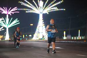 BIB: 42949
                            <button type="button" onclick="openModal(17581576)" class="btn btn-primary btn-sm float-right btn-popup" data-toggle="modal" data-target=".modal-high-quality">
                        <i class="fas fa-shopping-cart"></i> Add to Cart
                    </button>
                                            <button type="button" onclick="isThisMe(17581576, true)" class="btn btn-success btn-sm float-right btn-popup btn-isme hidden" data-toggle="tooltip" data-placement="bottom" title="นี่คือรูปของคุณใช่ไหม คลิกที่นี่เพื่อเอาเข้าอัลบั้ม">
                        <i class="fas fa-plus"></i> Add to album
                    </button>
                    <button type="button" onclick="isThisMe(17581576, false)" class="btn btn-warning btn-sm float-right btn-popup btn-isnotme hidden">
                        <i class="fas fa-ban"></i> Remove from album
                    </button>