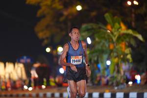 BIB: 20400
                            <button type="button" onclick="openModal(17122571)" class="btn btn-primary btn-sm float-right btn-popup" data-toggle="modal" data-target=".modal-high-quality">
                        <i class="fas fa-shopping-cart"></i> Add to Cart
                    </button>
                                            <button type="button" onclick="isThisMe(17122571, true)" class="btn btn-success btn-sm float-right btn-popup btn-isme hidden" data-toggle="tooltip" data-placement="bottom" title="นี่คือรูปของคุณใช่ไหม คลิกที่นี่เพื่อเอาเข้าอัลบั้ม">
                        <i class="fas fa-plus"></i> Add to album
                    </button>
                    <button type="button" onclick="isThisMe(17122571, false)" class="btn btn-warning btn-sm float-right btn-popup btn-isnotme hidden">
                        <i class="fas fa-ban"></i> Remove from album
                    </button>