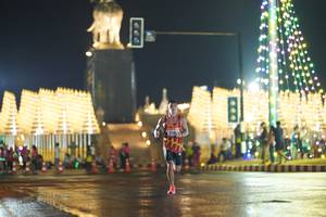 BIB: 211
                            <button type="button" onclick="openModal(17120509)" class="btn btn-primary btn-sm float-right btn-popup" data-toggle="modal" data-target=".modal-high-quality">
                        <i class="fas fa-shopping-cart"></i> Add to Cart
                    </button>
                                            <button type="button" onclick="isThisMe(17120509, true)" class="btn btn-success btn-sm float-right btn-popup btn-isme hidden" data-toggle="tooltip" data-placement="bottom" title="นี่คือรูปของคุณใช่ไหม คลิกที่นี่เพื่อเอาเข้าอัลบั้ม">
                        <i class="fas fa-plus"></i> Add to album
                    </button>
                    <button type="button" onclick="isThisMe(17120509, false)" class="btn btn-warning btn-sm float-right btn-popup btn-isnotme hidden">
                        <i class="fas fa-ban"></i> Remove from album
                    </button>