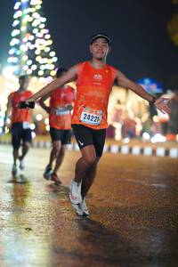 BIB: 116, 24221
                            <button type="button" onclick="openModal(17196566)" class="btn btn-primary btn-sm float-right btn-popup" data-toggle="modal" data-target=".modal-high-quality">
                        <i class="fas fa-shopping-cart"></i> Add to Cart
                    </button>
                                            <button type="button" onclick="isThisMe(17196566, true)" class="btn btn-success btn-sm float-right btn-popup btn-isme hidden" data-toggle="tooltip" data-placement="bottom" title="นี่คือรูปของคุณใช่ไหม คลิกที่นี่เพื่อเอาเข้าอัลบั้ม">
                        <i class="fas fa-plus"></i> Add to album
                    </button>
                    <button type="button" onclick="isThisMe(17196566, false)" class="btn btn-warning btn-sm float-right btn-popup btn-isnotme hidden">
                        <i class="fas fa-ban"></i> Remove from album
                    </button>
