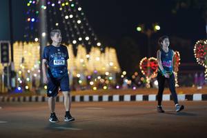 BIB: 42175
                            <button type="button" onclick="openModal(17120865)" class="btn btn-primary btn-sm float-right btn-popup" data-toggle="modal" data-target=".modal-high-quality">
                        <i class="fas fa-shopping-cart"></i> Add to Cart
                    </button>
                                            <button type="button" onclick="isThisMe(17120865, true)" class="btn btn-success btn-sm float-right btn-popup btn-isme hidden" data-toggle="tooltip" data-placement="bottom" title="นี่คือรูปของคุณใช่ไหม คลิกที่นี่เพื่อเอาเข้าอัลบั้ม">
                        <i class="fas fa-plus"></i> Add to album
                    </button>
                    <button type="button" onclick="isThisMe(17120865, false)" class="btn btn-warning btn-sm float-right btn-popup btn-isnotme hidden">
                        <i class="fas fa-ban"></i> Remove from album
                    </button>