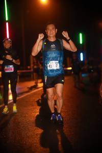 BIB: 4828, 427
                            <button type="button" onclick="openModal(17717930)" class="btn btn-primary btn-sm float-right btn-popup" data-toggle="modal" data-target=".modal-high-quality">
                        <i class="fas fa-shopping-cart"></i> Add to Cart
                    </button>
                                            <button type="button" onclick="isThisMe(17717930, true)" class="btn btn-success btn-sm float-right btn-popup btn-isme hidden" data-toggle="tooltip" data-placement="bottom" title="นี่คือรูปของคุณใช่ไหม คลิกที่นี่เพื่อเอาเข้าอัลบั้ม">
                        <i class="fas fa-plus"></i> Add to album
                    </button>
                    <button type="button" onclick="isThisMe(17717930, false)" class="btn btn-warning btn-sm float-right btn-popup btn-isnotme hidden">
                        <i class="fas fa-ban"></i> Remove from album
                    </button>