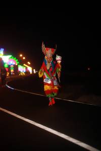 BIB: 4281
                            <button type="button" onclick="openModal(17742790)" class="btn btn-primary btn-sm float-right btn-popup" data-toggle="modal" data-target=".modal-high-quality">
                        <i class="fas fa-shopping-cart"></i> Add to Cart
                    </button>
                                            <button type="button" onclick="isThisMe(17742790, true)" class="btn btn-success btn-sm float-right btn-popup btn-isme hidden" data-toggle="tooltip" data-placement="bottom" title="นี่คือรูปของคุณใช่ไหม คลิกที่นี่เพื่อเอาเข้าอัลบั้ม">
                        <i class="fas fa-plus"></i> Add to album
                    </button>
                    <button type="button" onclick="isThisMe(17742790, false)" class="btn btn-warning btn-sm float-right btn-popup btn-isnotme hidden">
                        <i class="fas fa-ban"></i> Remove from album
                    </button>