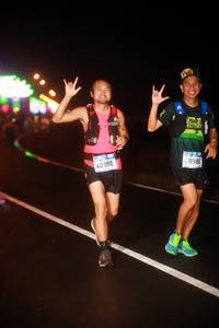 BIB: 40998, 098
                            <button type="button" onclick="openModal(17740723)" class="btn btn-primary btn-sm float-right btn-popup" data-toggle="modal" data-target=".modal-high-quality">
                        <i class="fas fa-shopping-cart"></i> Add to Cart
                    </button>
                                            <button type="button" onclick="isThisMe(17740723, true)" class="btn btn-success btn-sm float-right btn-popup btn-isme hidden" data-toggle="tooltip" data-placement="bottom" title="นี่คือรูปของคุณใช่ไหม คลิกที่นี่เพื่อเอาเข้าอัลบั้ม">
                        <i class="fas fa-plus"></i> Add to album
                    </button>
                    <button type="button" onclick="isThisMe(17740723, false)" class="btn btn-warning btn-sm float-right btn-popup btn-isnotme hidden">
                        <i class="fas fa-ban"></i> Remove from album
                    </button>