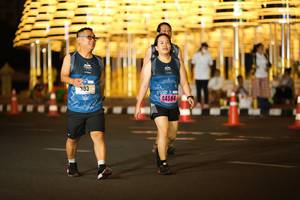 BIB: 303, 44584
                            <button type="button" onclick="openModal(17442788)" class="btn btn-primary btn-sm float-right btn-popup" data-toggle="modal" data-target=".modal-high-quality">
                        <i class="fas fa-shopping-cart"></i> Add to Cart
                    </button>
                                            <button type="button" onclick="isThisMe(17442788, true)" class="btn btn-success btn-sm float-right btn-popup btn-isme hidden" data-toggle="tooltip" data-placement="bottom" title="นี่คือรูปของคุณใช่ไหม คลิกที่นี่เพื่อเอาเข้าอัลบั้ม">
                        <i class="fas fa-plus"></i> Add to album
                    </button>
                    <button type="button" onclick="isThisMe(17442788, false)" class="btn btn-warning btn-sm float-right btn-popup btn-isnotme hidden">
                        <i class="fas fa-ban"></i> Remove from album
                    </button>