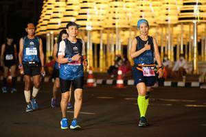 BIB: 0663, 142
                            <button type="button" onclick="openModal(17438121)" class="btn btn-primary btn-sm float-right btn-popup" data-toggle="modal" data-target=".modal-high-quality">
                        <i class="fas fa-shopping-cart"></i> Add to Cart
                    </button>
                                            <button type="button" onclick="isThisMe(17438121, true)" class="btn btn-success btn-sm float-right btn-popup btn-isme hidden" data-toggle="tooltip" data-placement="bottom" title="นี่คือรูปของคุณใช่ไหม คลิกที่นี่เพื่อเอาเข้าอัลบั้ม">
                        <i class="fas fa-plus"></i> Add to album
                    </button>
                    <button type="button" onclick="isThisMe(17438121, false)" class="btn btn-warning btn-sm float-right btn-popup btn-isnotme hidden">
                        <i class="fas fa-ban"></i> Remove from album
                    </button>