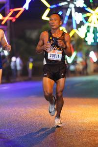 BIB: 200
                            <button type="button" onclick="openModal(17753946)" class="btn btn-primary btn-sm float-right btn-popup" data-toggle="modal" data-target=".modal-high-quality">
                        <i class="fas fa-shopping-cart"></i> Add to Cart
                    </button>
                                            <button type="button" onclick="isThisMe(17753946, true)" class="btn btn-success btn-sm float-right btn-popup btn-isme hidden" data-toggle="tooltip" data-placement="bottom" title="นี่คือรูปของคุณใช่ไหม คลิกที่นี่เพื่อเอาเข้าอัลบั้ม">
                        <i class="fas fa-plus"></i> Add to album
                    </button>
                    <button type="button" onclick="isThisMe(17753946, false)" class="btn btn-warning btn-sm float-right btn-popup btn-isnotme hidden">
                        <i class="fas fa-ban"></i> Remove from album
                    </button>