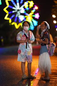 BIB: 
                            <button type="button" onclick="openModal(17752902)" class="btn btn-primary btn-sm float-right btn-popup" data-toggle="modal" data-target=".modal-high-quality">
                        <i class="fas fa-shopping-cart"></i> Add to Cart
                    </button>
                                            <button type="button" onclick="isThisMe(17752902, true)" class="btn btn-success btn-sm float-right btn-popup btn-isme hidden" data-toggle="tooltip" data-placement="bottom" title="นี่คือรูปของคุณใช่ไหม คลิกที่นี่เพื่อเอาเข้าอัลบั้ม">
                        <i class="fas fa-plus"></i> Add to album
                    </button>
                    <button type="button" onclick="isThisMe(17752902, false)" class="btn btn-warning btn-sm float-right btn-popup btn-isnotme hidden">
                        <i class="fas fa-ban"></i> Remove from album
                    </button>