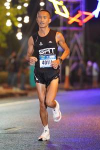 BIB: 4011
                            <button type="button" onclick="openModal(17754174)" class="btn btn-primary btn-sm float-right btn-popup" data-toggle="modal" data-target=".modal-high-quality">
                        <i class="fas fa-shopping-cart"></i> Add to Cart
                    </button>
                                            <button type="button" onclick="isThisMe(17754174, true)" class="btn btn-success btn-sm float-right btn-popup btn-isme hidden" data-toggle="tooltip" data-placement="bottom" title="นี่คือรูปของคุณใช่ไหม คลิกที่นี่เพื่อเอาเข้าอัลบั้ม">
                        <i class="fas fa-plus"></i> Add to album
                    </button>
                    <button type="button" onclick="isThisMe(17754174, false)" class="btn btn-warning btn-sm float-right btn-popup btn-isnotme hidden">
                        <i class="fas fa-ban"></i> Remove from album
                    </button>