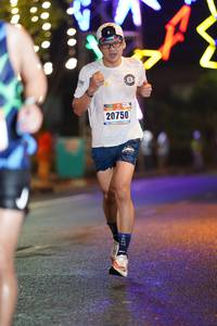 BIB: 20750, 
                            <button type="button" onclick="openModal(17757126)" class="btn btn-primary btn-sm float-right btn-popup" data-toggle="modal" data-target=".modal-high-quality">
                        <i class="fas fa-shopping-cart"></i> Add to Cart
                    </button>
                                            <button type="button" onclick="isThisMe(17757126, true)" class="btn btn-success btn-sm float-right btn-popup btn-isme hidden" data-toggle="tooltip" data-placement="bottom" title="นี่คือรูปของคุณใช่ไหม คลิกที่นี่เพื่อเอาเข้าอัลบั้ม">
                        <i class="fas fa-plus"></i> Add to album
                    </button>
                    <button type="button" onclick="isThisMe(17757126, false)" class="btn btn-warning btn-sm float-right btn-popup btn-isnotme hidden">
                        <i class="fas fa-ban"></i> Remove from album
                    </button>